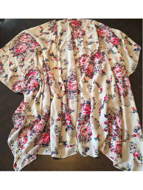 Women's Oversized Beige Floral Kimono Blouse Beach Cover Up One Size Festival
